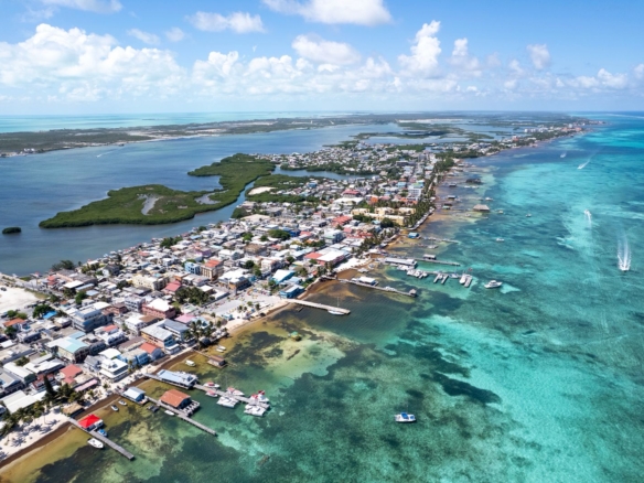 Tres Cocos 2 Bedroom Coastal Home- MOTIVATED SELLER 🇧🇿